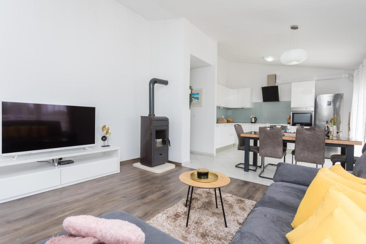 Bloom Apartment Σπλιτ Εξωτερικό φωτογραφία