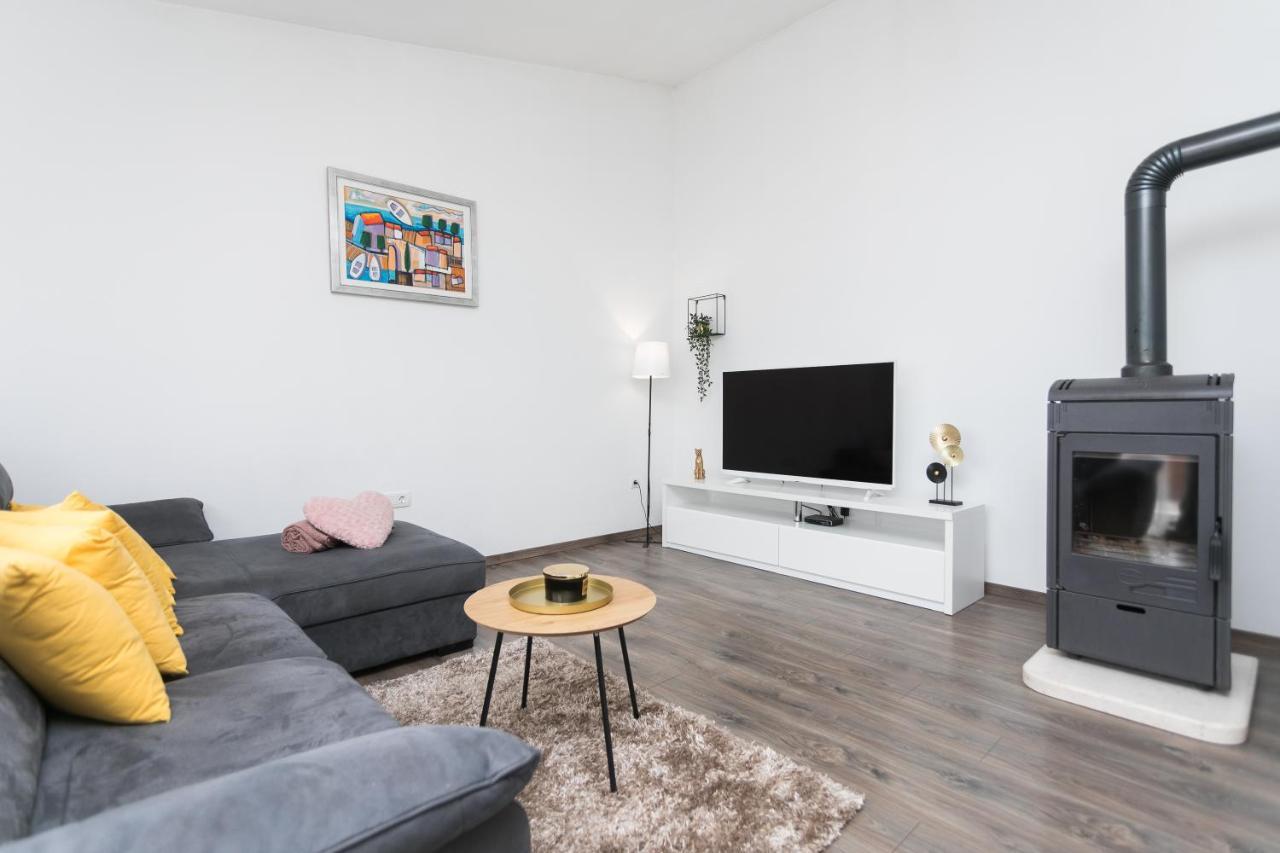 Bloom Apartment Σπλιτ Εξωτερικό φωτογραφία
